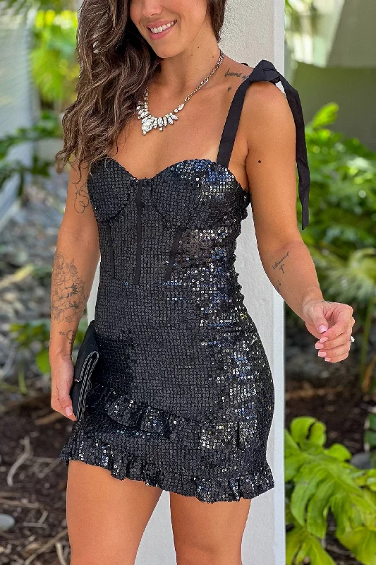 Mini dresses with halter necks for a stylish choice Black Sequined Sweetheart Short Dress Mini dresses with halter necks for a stylish choice Black Sequined Sweetheart Short Dress