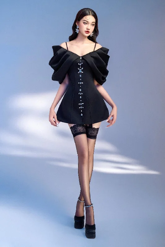 Mini dresses with mesh panels for a sexy and trendy look Nemia A-line Cold Shoulder Sleeved Taffeta Mini Dress Mini dresses with mesh panels for a sexy and trendy look Nemia A-line Cold Shoulder Sleeved Taffeta Mini Dress