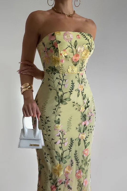 Sheath midi dresses with beaded embellishments for a formal occasion Delilah Floral Maxi Dress - Lemon Sheath midi dresses with beaded embellishments for a formal occasion Delilah Floral Maxi Dress - Lemon