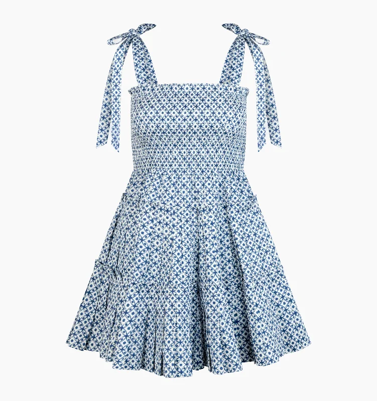 Navy Circular Lattice