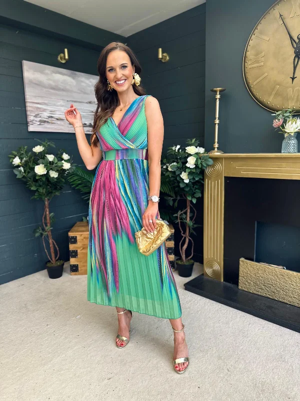Midi dresses with geometric cutouts for a contemporary and edgy look Naoise Pleated Midi Dress Green