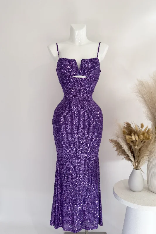 Midi dresses with tiered skirts for a bohemian festival look Moxlan Maxi Dress - Purple Midi dresses with tiered skirts for a bohemian festival look Moxlan Maxi Dress - Purple