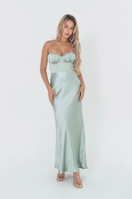 Midi dresses with empire waists for a flattering maternity option Jose Maxi Dress - Pistachio Midi dresses with empire waists for a flattering maternity option Jose Maxi Dress - Pistachio