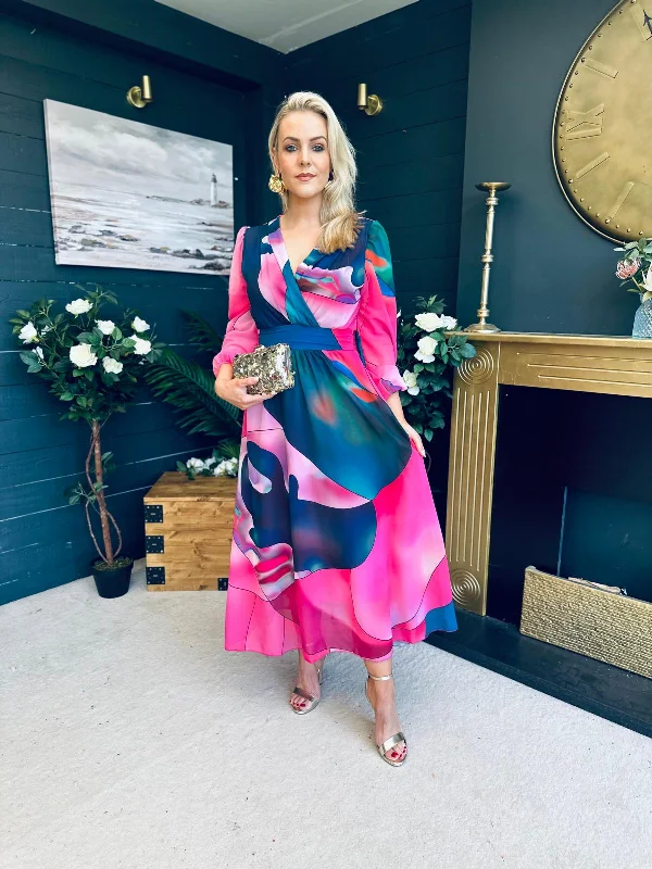 Midi dresses with belted waists to accentuate the figure Tara Banded Midi Dress Fuchsia Midi dresses with belted waists to accentuate the figure Tara Banded Midi Dress Fuchsia