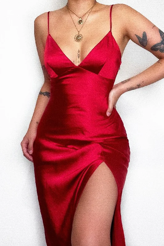 Midi dresses with denim fabric for a casual yet stylish day out Celina Satin Midi Dress - Wine Midi dresses with denim fabric for a casual yet stylish day out Celina Satin Midi Dress - Wine