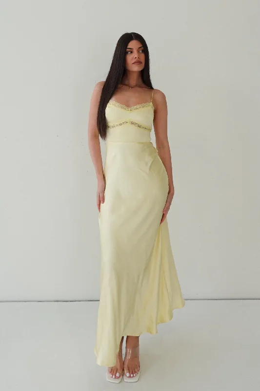 Midi dresses with ruched bodices for a feminine and fitted feel Felicity Maxi Dress - Lemon Midi dresses with ruched bodices for a feminine and fitted feel Felicity Maxi Dress - Lemon