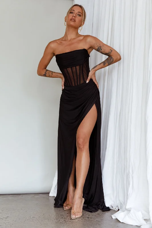 Backless Women Dress for a Sexy and Alluring Look at Evening EventsAysha Strapless Split Maxi Dress Black Backless Women Dress for a Sexy and Alluring Look at Evening EventsAysha Strapless Split Maxi Dress Black