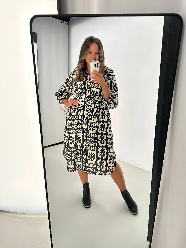 Empire Waist Women Dress to Accentuate the Bust and Conceal the WaistBoho Australia Atkins Midi Dress Beige Black Empire Waist Women Dress to Accentuate the Bust and Conceal the WaistBoho Australia Atkins Midi Dress Beige Black