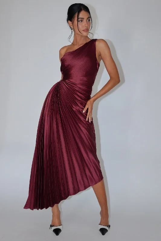 Backless Women Dress for a Sexy and Alluring Look at Evening EventsBrooklynn One-Shoulder Accordion Pleat Dress Wine
