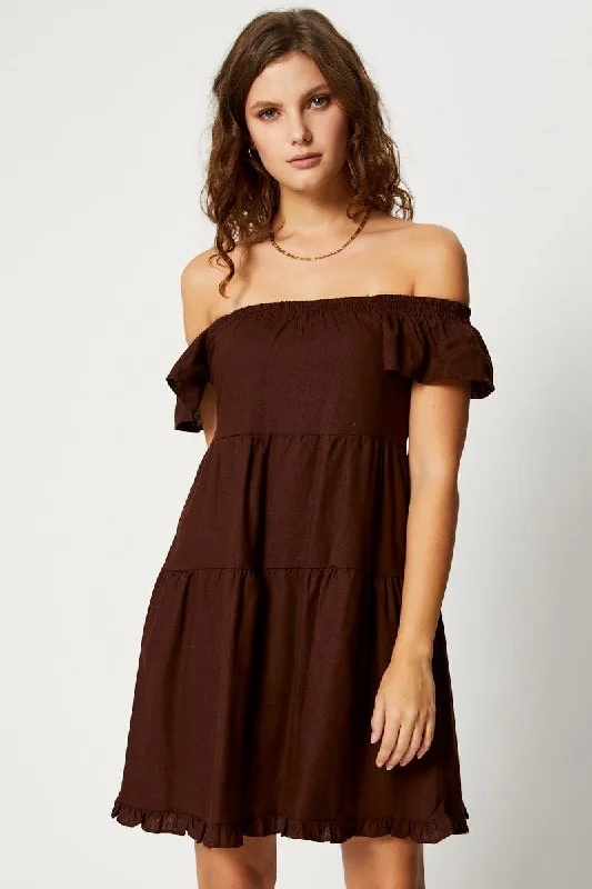 Sheath Women Dress with a Tailored Fit for a Professional LookBrown Tiered Smock Dress Sheath Women Dress with a Tailored Fit for a Professional LookBrown Tiered Smock Dress