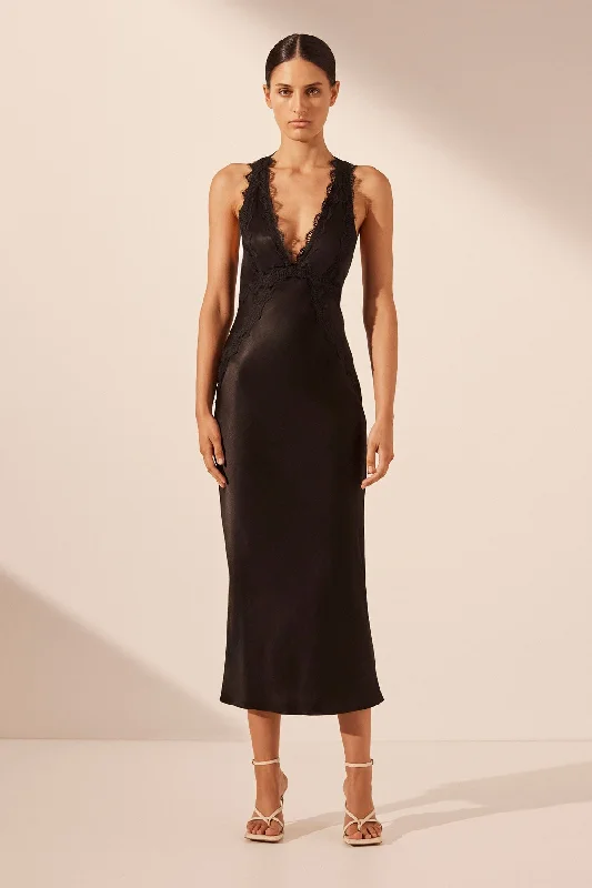 Little Black Women Dress with Sequins for a Glamorous Night OutCAMILLE LACE CROSS BACK MIDI DRESS - BLACK Little Black Women Dress with Sequins for a Glamorous Night OutCAMILLE LACE CROSS BACK MIDI DRESS - BLACK