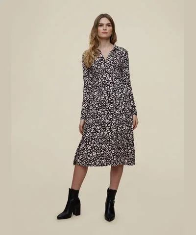 Pleated Women Dress with a Timeless and Elegant TextureCollar Neck Flare Dress