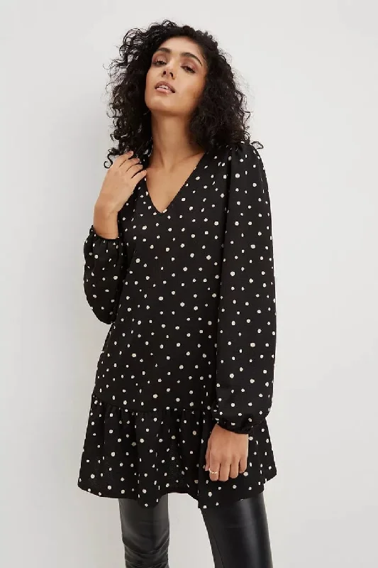 Empire Waist Women Dress to Accentuate the Bust and Conceal the WaistBlack Heart Print Tunic Empire Waist Women Dress to Accentuate the Bust and Conceal the WaistBlack Heart Print Tunic