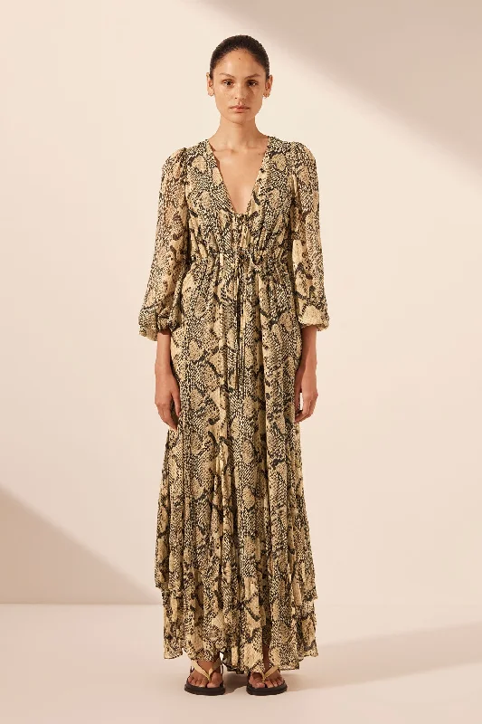 Plus Size Women Dress with a Flattering A - Line Cut for Comfort and StyleHADIYA LACE FRONT DRAWSTRING MAXI DRESS Plus Size Women Dress with a Flattering A - Line Cut for Comfort and StyleHADIYA LACE FRONT DRAWSTRING MAXI DRESS