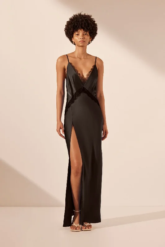 Ruffled Women Dress with Multiple Layers for a Playful and Girly StyleLETICIA SILK LACE SPLIT MAXI DRESS - BLACK Ruffled Women Dress with Multiple Layers for a Playful and Girly StyleLETICIA SILK LACE SPLIT MAXI DRESS - BLACK
