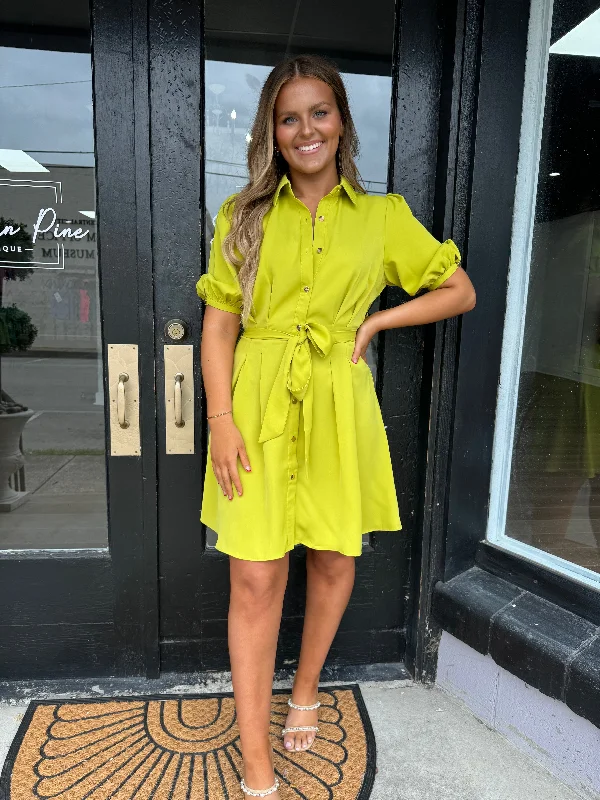 Printed Abstract Women Dress for a Modern and Artistic AppealLime button front dress Printed Abstract Women Dress for a Modern and Artistic AppealLime button front dress