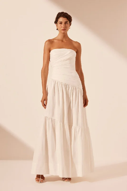 Plus Size Women Dress with a Flattering A - Line Cut for Comfort and StyleMAIORI STRAPLESS TIERED MAXI DRESS - IVORY