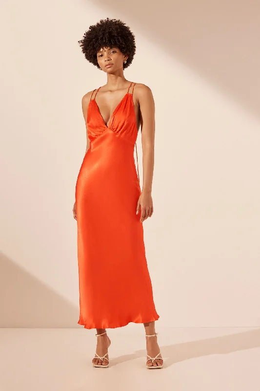 Long - Sleeve Women Dress in Velvet for a Luxurious Winter LookMIA CONTRAST PLUNGED DOUBLE STRAP MIDI DRESS - RED ORANGE / HIBISCUS Long - Sleeve Women Dress in Velvet for a Luxurious Winter LookMIA CONTRAST PLUNGED DOUBLE STRAP MIDI DRESS - RED ORANGE / HIBISCUS