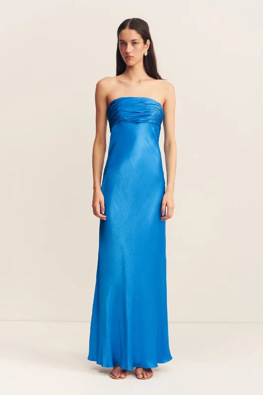 Ball Gown Women Dress with a Full Skirt for a Princess - like LookNORA STRAPLESS RUCHED BODICE MAXI DRESS - AQUA Ball Gown Women Dress with a Full Skirt for a Princess - like LookNORA STRAPLESS RUCHED BODICE MAXI DRESS - AQUA