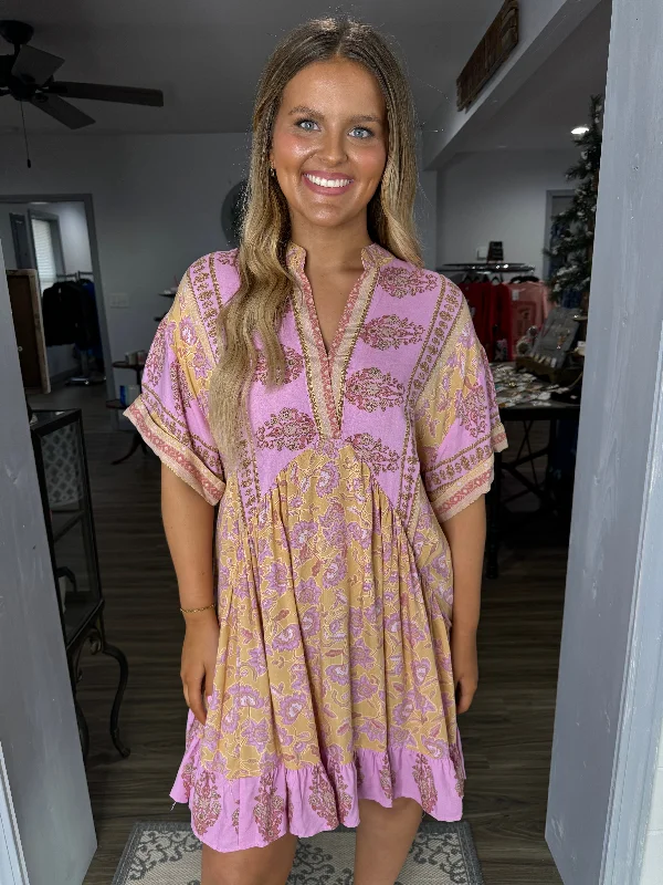 Little Black Women Dress with Sequins for a Glamorous Night OutPale yellow & pink boho flowy dress