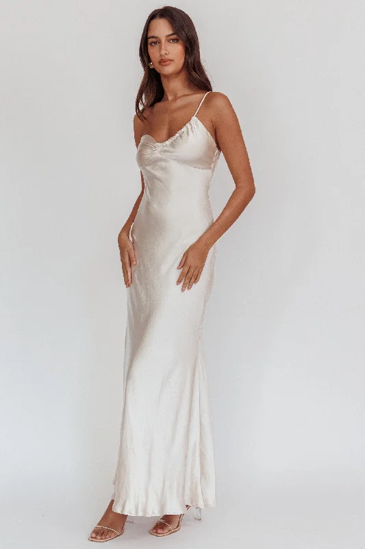 Halter Neck Women Dress to Show Off the Shoulders and NecklineTwilight Tango One-Shoulder Maxi Dress Champagne Halter Neck Women Dress to Show Off the Shoulders and NecklineTwilight Tango One-Shoulder Maxi Dress Champagne
