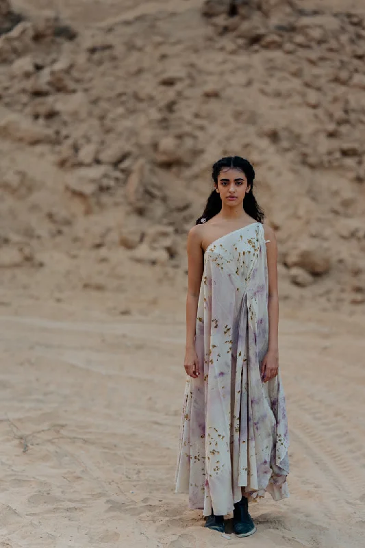 Halter Neck Women Dress to Show Off the Shoulders and Neckline Halter Neck Women Dress to Show Off the Shoulders and Neckline IRENE LILAC DRAPE Halter Neck Women Dress to Show Off the Shoulders and Neckline Halter Neck Women Dress to Show Off the Shoulders and Neckline IRENE LILAC DRAPE