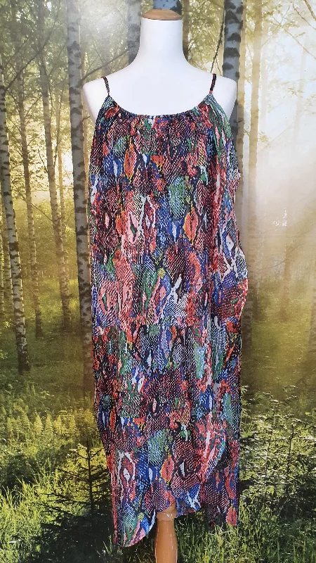 Maxi Women Dress with Floral Print for a Bohemian Vibe Maxi Women Dress with Floral Print for a Bohemian Vibe KETZ-KE - Snakeskin print midi dress! 10 Maxi Women Dress with Floral Print for a Bohemian Vibe Maxi Women Dress with Floral Print for a Bohemian Vibe KETZ-KE - Snakeskin print midi dress! 10