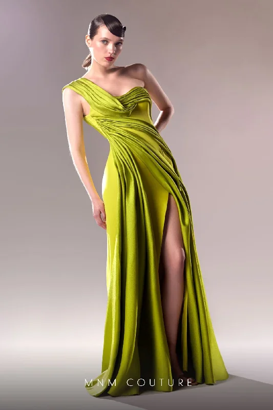 Mini Women Dress with a Short Hem for a Young and Trendy Style Mini Women Dress with a Short Hem for a Young and Trendy Style MNM Couture G1606 Mini Women Dress with a Short Hem for a Young and Trendy Style Mini Women Dress with a Short Hem for a Young and Trendy Style MNM Couture G1606