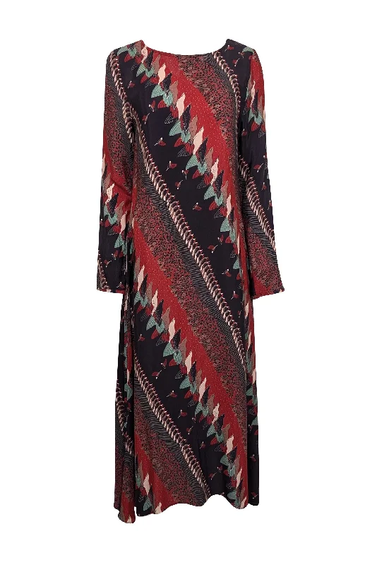 Lace - Embellished Women Dress for an Elegant and Sophisticated Appearance Lace - Embellished Women Dress for an Elegant and Sophisticated Appearance Warm - Red, Black, Beige, & Green Print Long Sleeve Dress Sz 2 Lace - Embellished Women Dress for an Elegant and Sophisticated Appearance Lace - Embellished Women Dress for an Elegant and Sophisticated Appearance Warm - Red, Black, Beige, & Green Print Long Sleeve Dress Sz 2