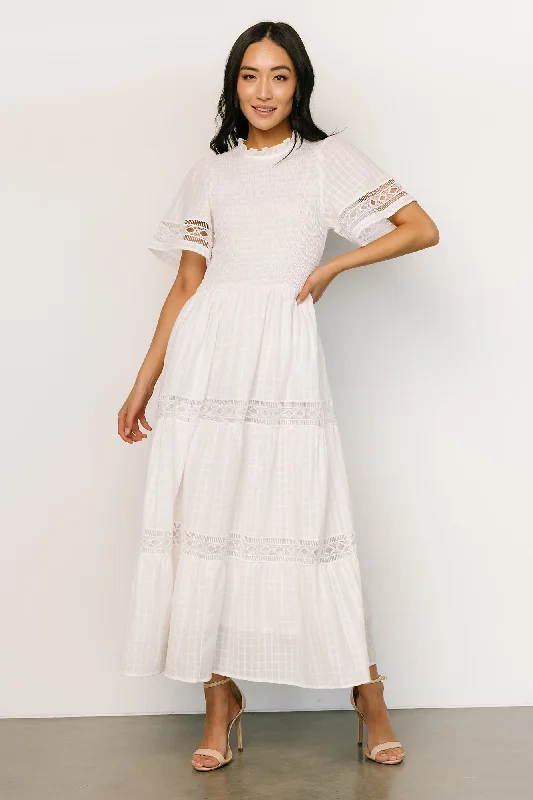 Maxi dresses with a pleated skirt for a timeless and elegant appearanceLoveland Geo Lace Maxi Dress | Off White