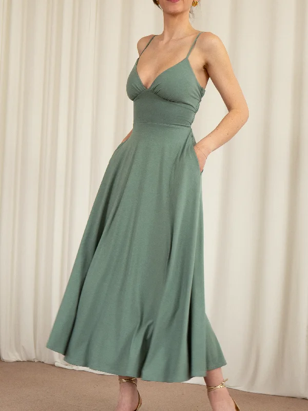 Maxi dresses with a ruffled neckline for a charming lookWinslet Dress