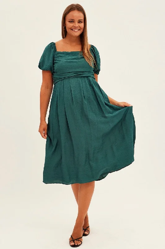 Midi dresses with button - front designs for a classic touchGreen Midi Dress Puff Sleeve Square Neck Lined Textured Midi dresses with button - front designs for a classic touchGreen Midi Dress Puff Sleeve Square Neck Lined Textured