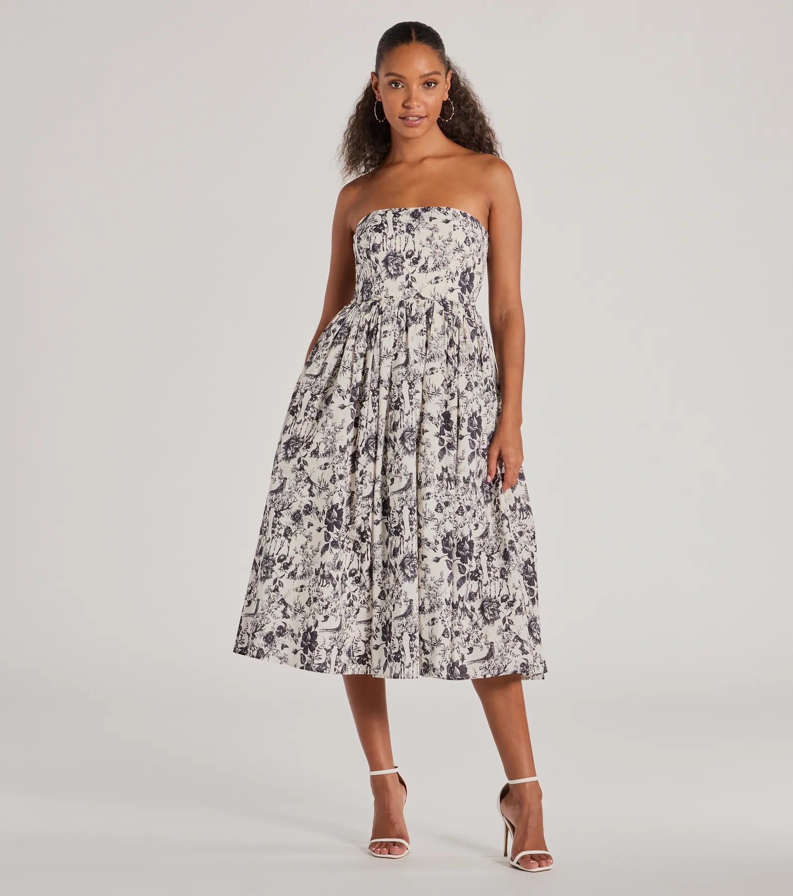 Midi dresses with patchwork patterns for a one - of - a - kind styleInto The Floral Forest Strapless A-Line Midi Dress Midi dresses with patchwork patterns for a one - of - a - kind styleInto The Floral Forest Strapless A-Line Midi Dress