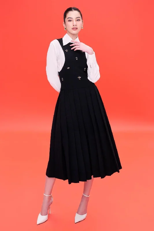 Midi dresses with sheer panels for a touch of allureLainey A-line Round Neck Wool Midi Dress Midi dresses with sheer panels for a touch of allureLainey A-line Round Neck Wool Midi Dress