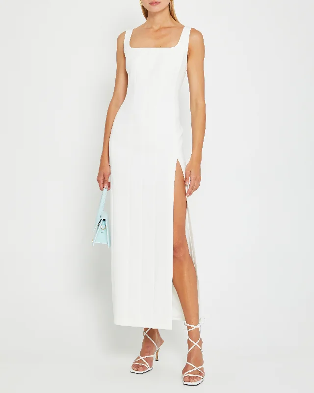 Midi dresses with bow accents for a sweet and charming lookMelonia Dress
