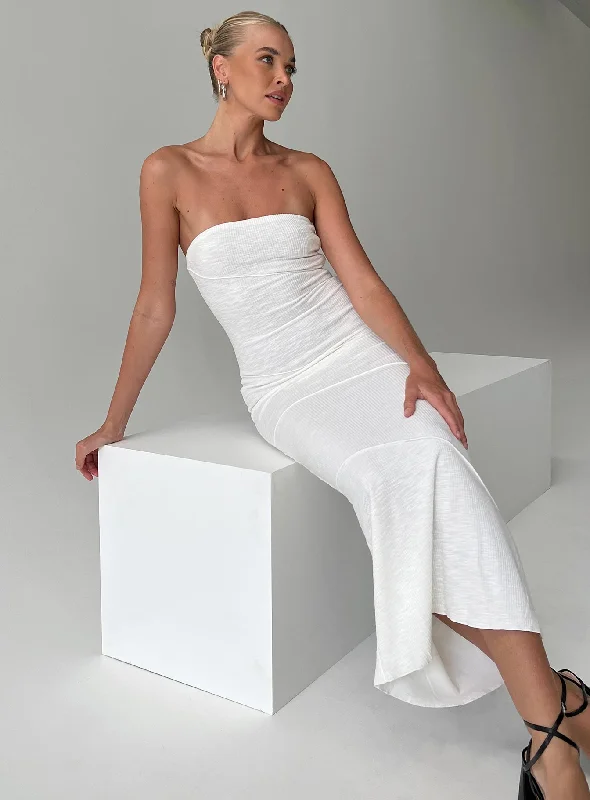 Midi dresses with asymmetric hems for a fashion - forward and dynamic appearanceOscar Midi Dress White Tall Midi dresses with asymmetric hems for a fashion - forward and dynamic appearanceOscar Midi Dress White Tall