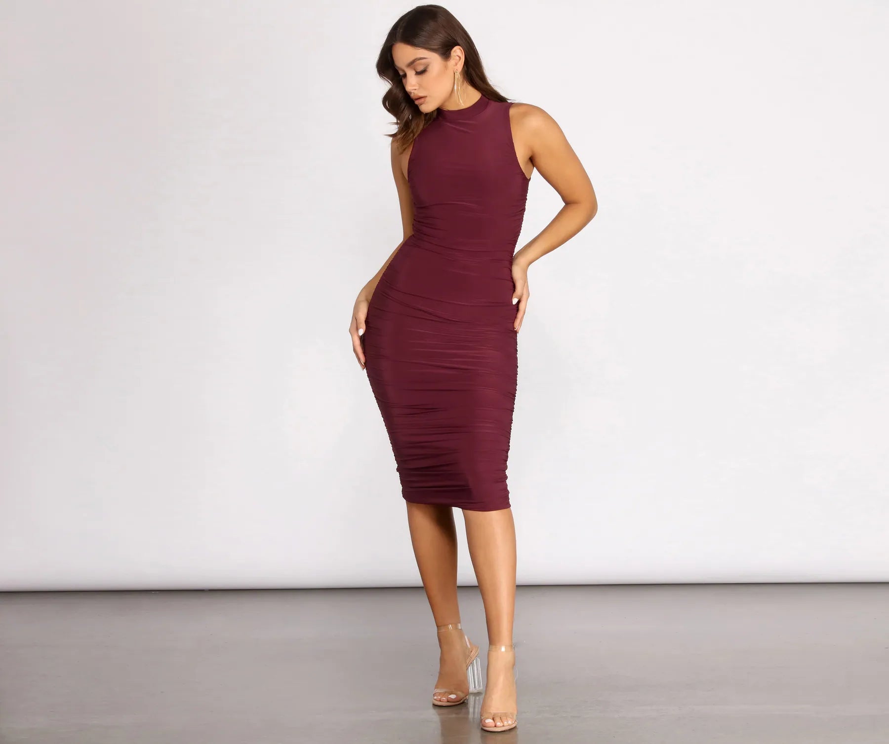 Midi dresses with one - shoulder designs for a modern and asymmetric styleSleeveless Ruched Midi Dress Midi dresses with one - shoulder designs for a modern and asymmetric styleSleeveless Ruched Midi Dress