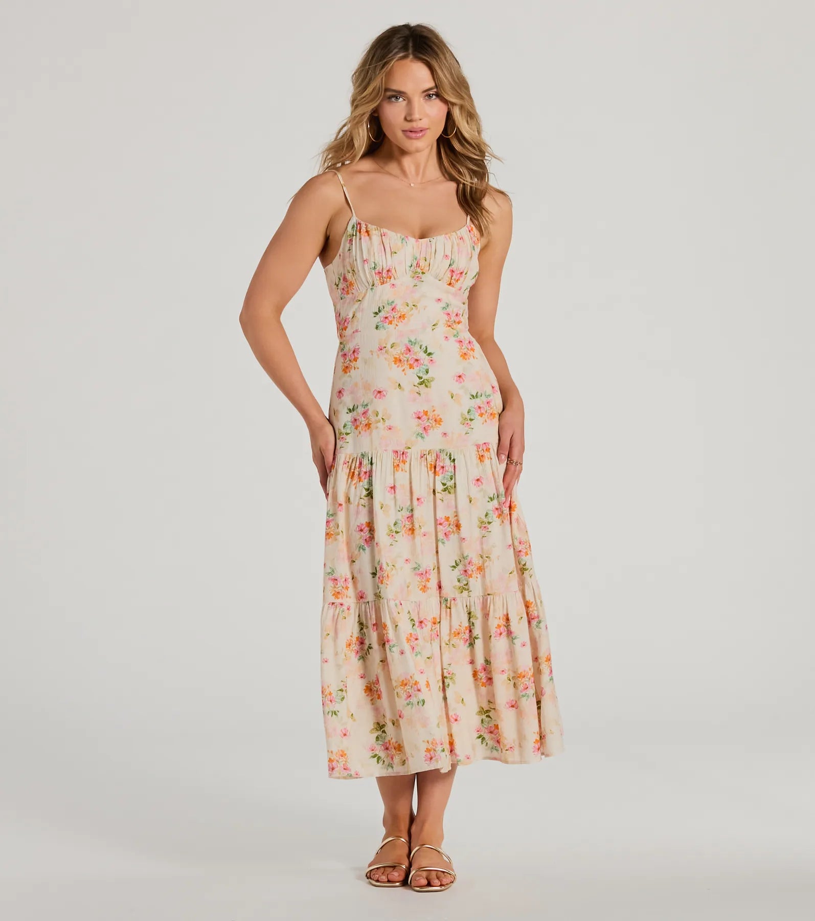 Midi dresses with ruffled sleeves for a more feminine and voluminous lookSoiree Hour Lace-Up Ruffled Floral Midi Dress Midi dresses with ruffled sleeves for a more feminine and voluminous lookSoiree Hour Lace-Up Ruffled Floral Midi Dress