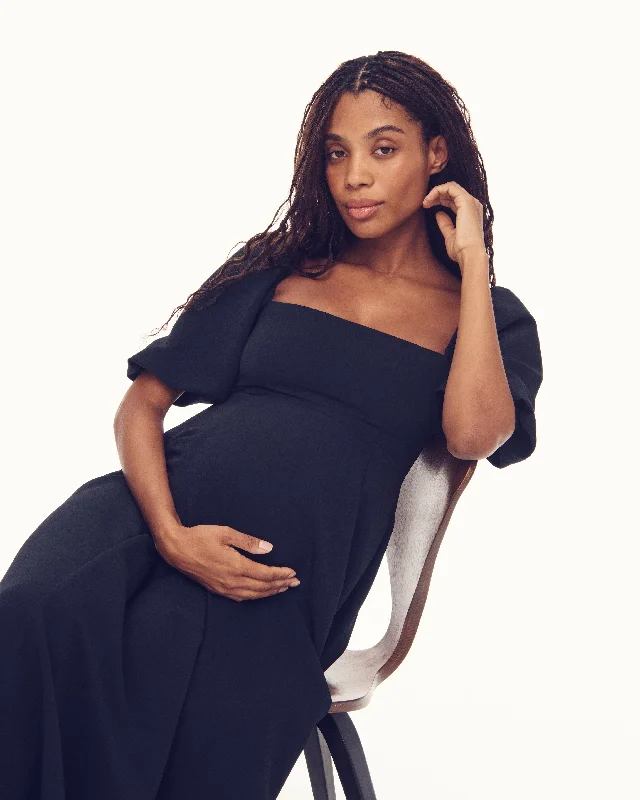 Midi dresses with printed lining for a hidden and stylish detailThe Maternity Matilda Dress - Black Crepe Midi dresses with printed lining for a hidden and stylish detailThe Maternity Matilda Dress - Black Crepe