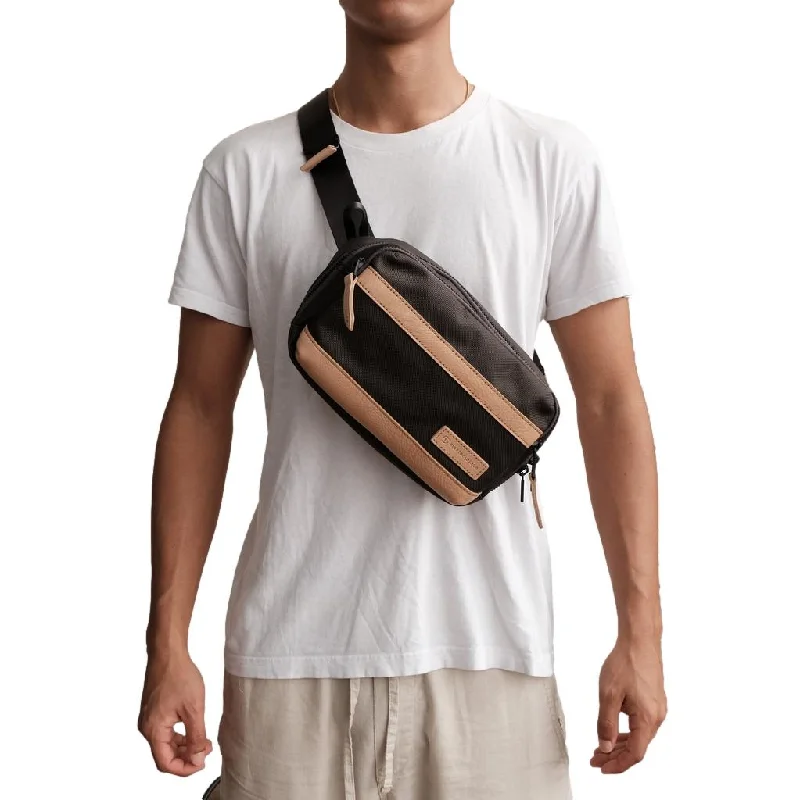 Embroidered Denim Top with Intricate PatternsMaster-piece "Explorer" Shoulder Bag (Gray) Embroidered Denim Top with Intricate PatternsMaster-piece "Explorer" Shoulder Bag (Gray)