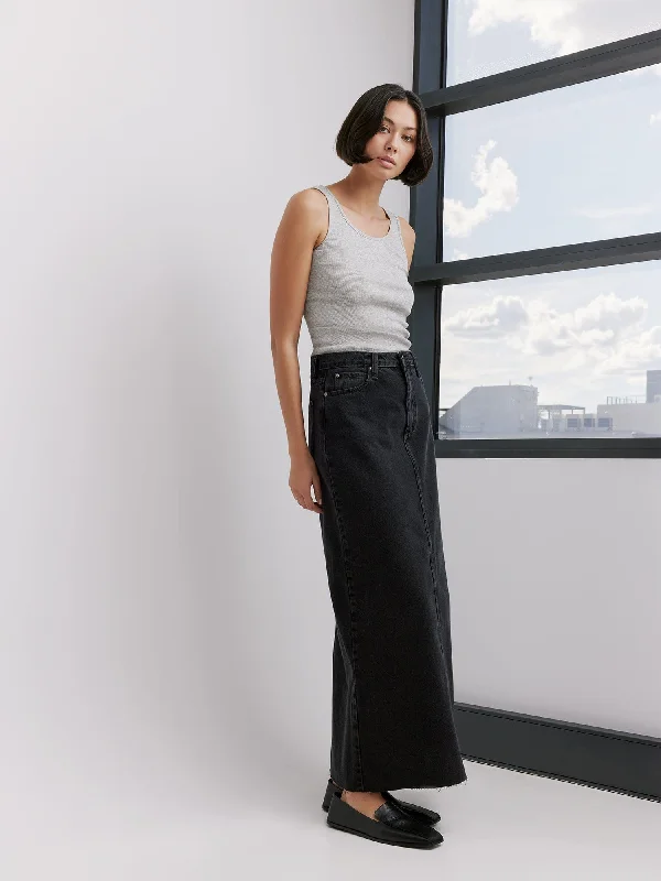 Plus - Size Denim Top for a Comfortable and Stylish FitRoxanne Skirt Back Split Elemental Plus - Size Denim Top for a Comfortable and Stylish FitRoxanne Skirt Back Split Elemental