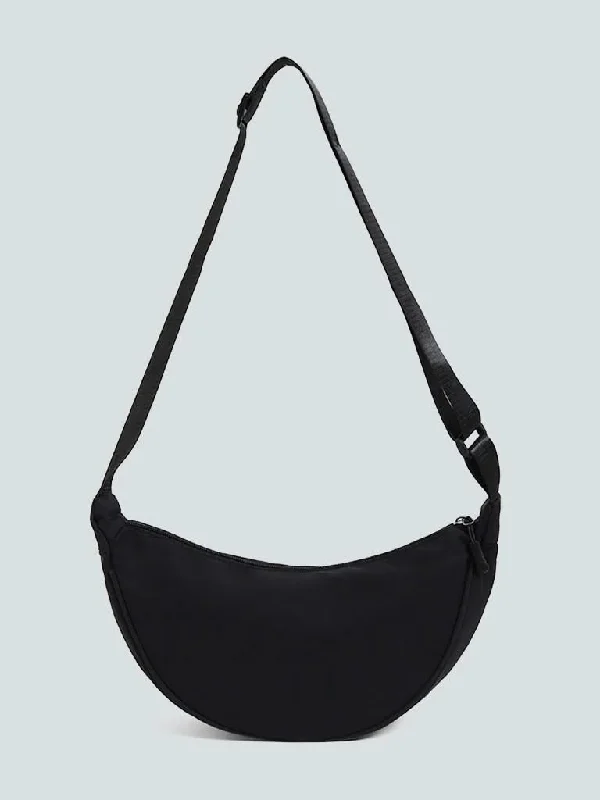 Women's pants with moisture - wicking technology High - rise flare women jeans for a 70s - inspired look LOV Black Sling Cross Body Bag