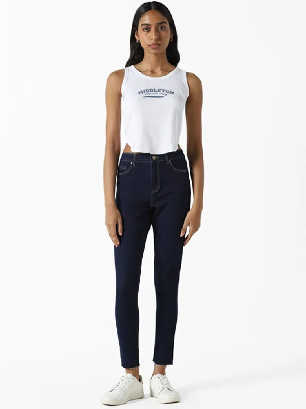 Women's pants with adjustable cuffs Dark - wash women jeans for a sophisticated and slimming effect Nuon Dark Blue Straight - Fit Mid Rise Jeans Women's pants with adjustable cuffs Dark - wash women jeans for a sophisticated and slimming effect Nuon Dark Blue Straight - Fit Mid Rise Jeans
