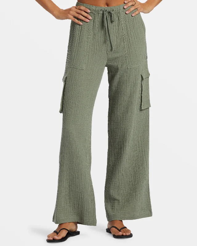 Women's pants for office meetings High - waisted women jeans for a flattering silhouette Precious Cargo Gauze High Waisted Pants - Agave Green Women's pants for office meetings High - waisted women jeans for a flattering silhouette Precious Cargo Gauze High Waisted Pants - Agave Green