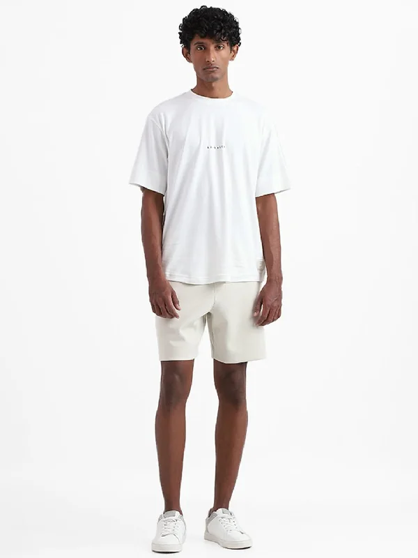 Women's belt - looped work pants Stretch women jeans for enhanced mobility and comfort Studiofit Solid Off White Relaxed-Fit Mid-Rise Shorts Women's belt - looped work pants Stretch women jeans for enhanced mobility and comfort Studiofit Solid Off White Relaxed-Fit Mid-Rise Shorts