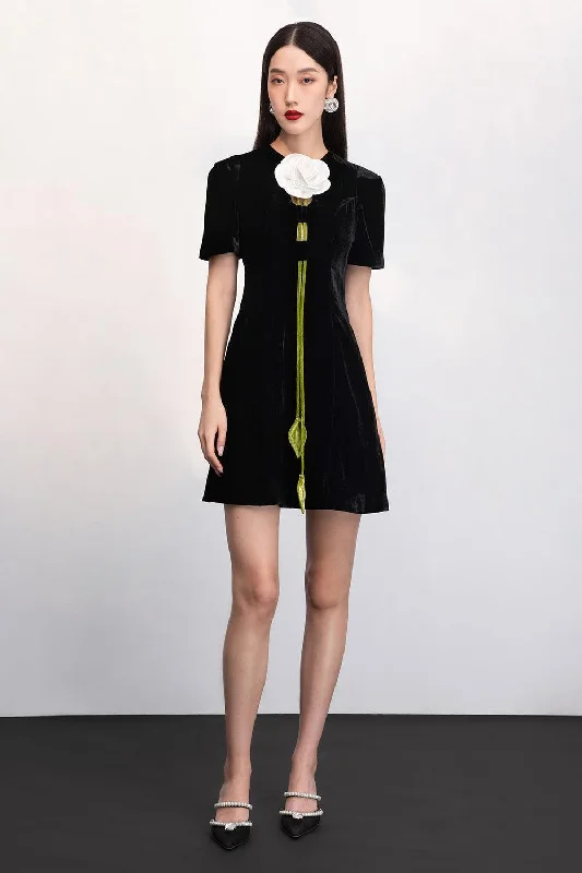 Plaid mini dresses for fall fashionElowyn A-line Short Sleeved Velvet Mini Dress