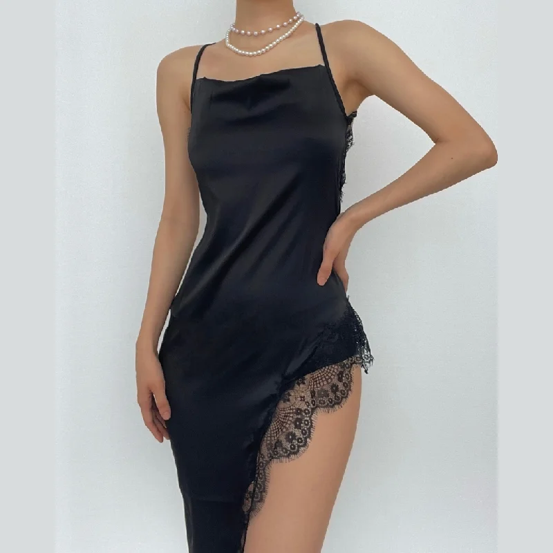 Mini cocktail dresses with a pleated bodice and a spaghetti - strap backBerryBetty - Hem lace slit satin cross open back dress Mini cocktail dresses with a pleated bodice and a spaghetti - strap backBerryBetty - Hem lace slit satin cross open back dress