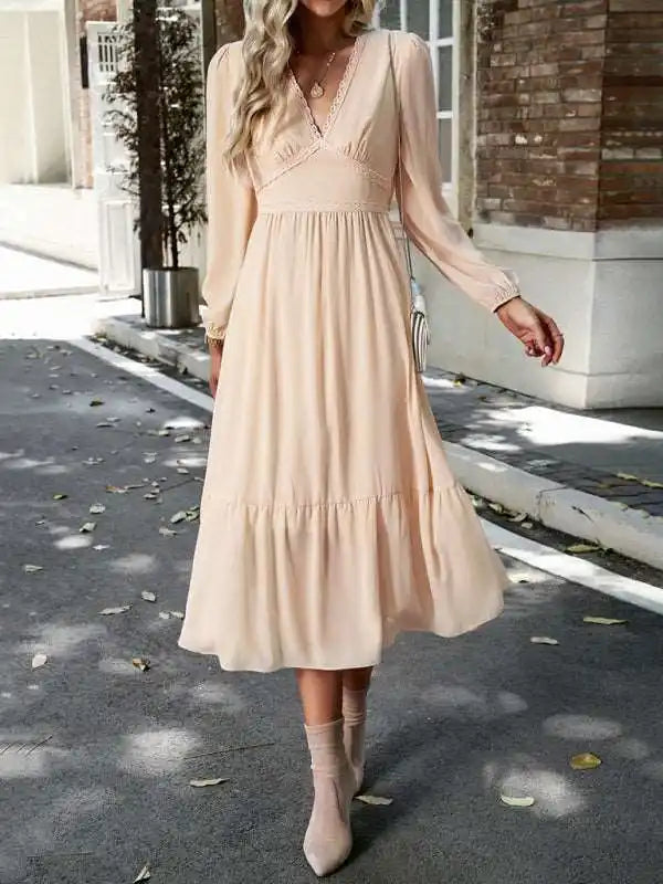 Satin cocktail dresses with a high - low hem for a modern touchElegant lace solid color V-neck dress