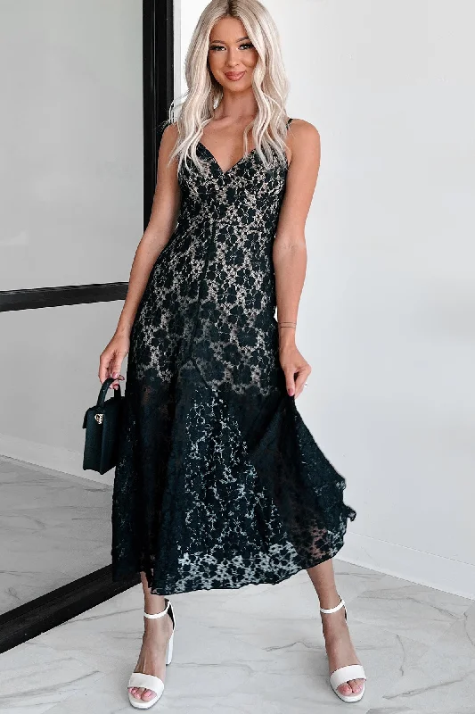 Exceedingly Elegant Lace Midi Dress (Black)