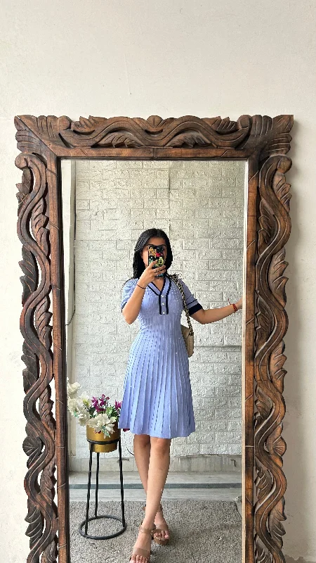 Bodycon dress with a ruffled trim​Korean dress 36-38 bust/l:33